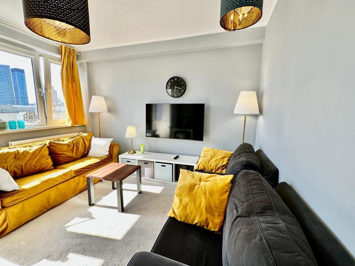 Apartmán Gold 2 King Size Bed, Metro X2 Free Wifi, 50'Tv Netflix, Hbo, Appletv+ Varšava Exteriér fotografie